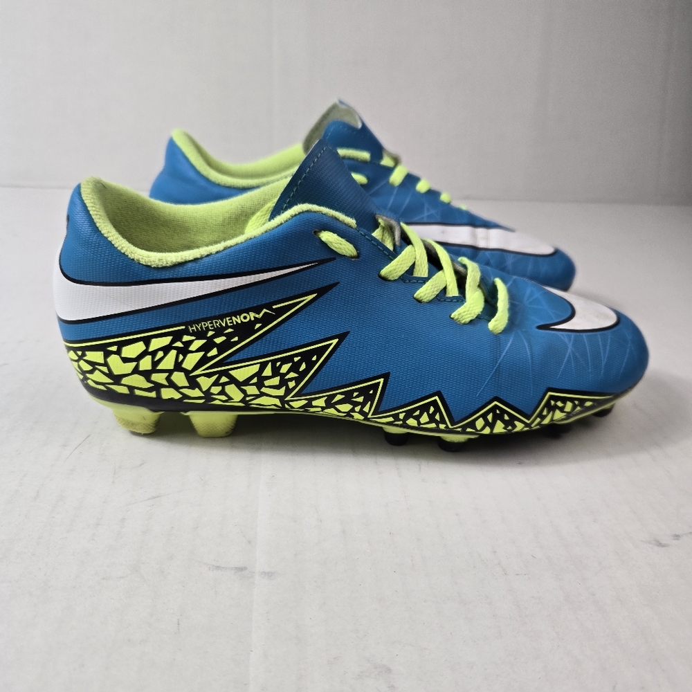 Women Nike  Hypervenom Phatal 2 FG Soccer Cleats Blue  Laggon  Volt Sz 7